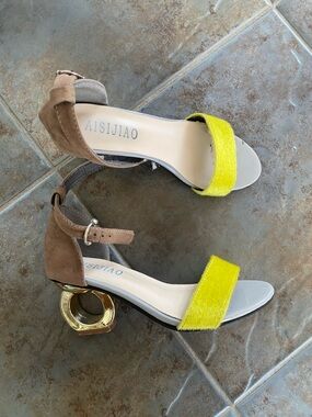 Gold Ring Block Heel Sandals